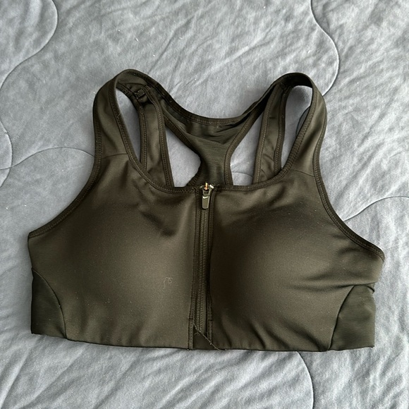 Nike sports bra - Picture 1 of 4